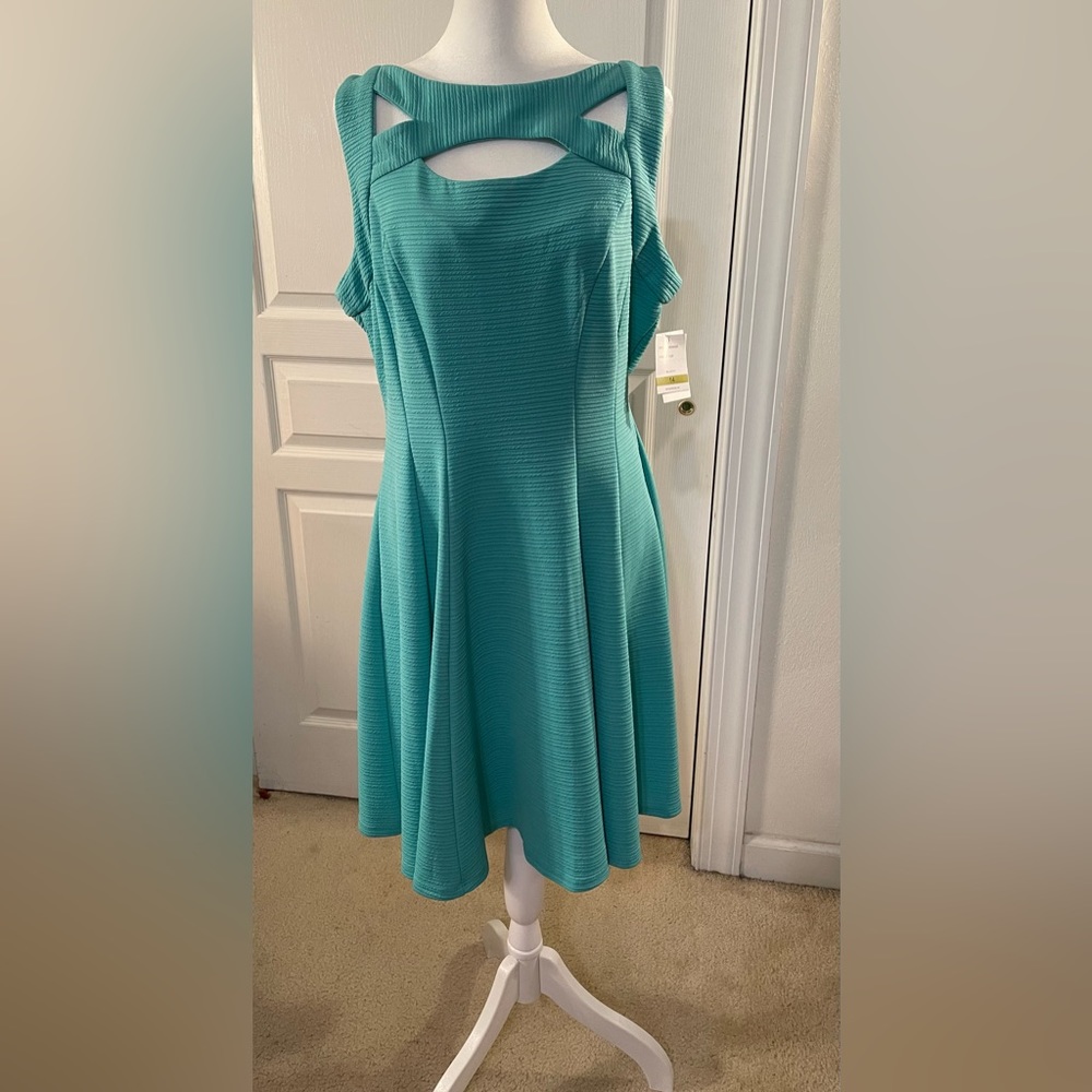 NWT. Danny and Nicole Aqua Navy Dress. Size 14. Sleeveless.